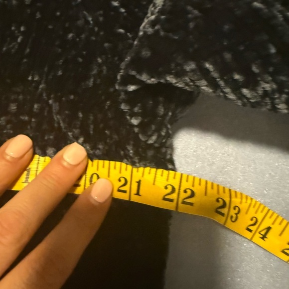 Orvis Women's Navy Blue Crew Neck Sweater - Picture 6 of 7